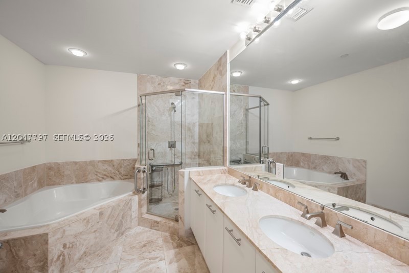 VERANDA CONDO - Residential Lease