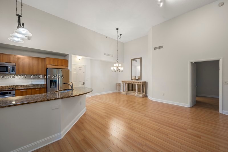 VERANDA CONDO - Residential Lease