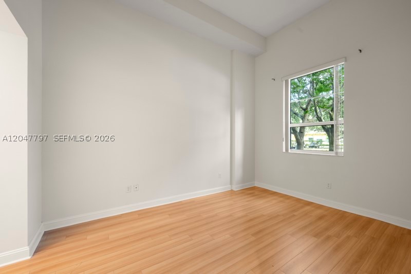 VERANDA CONDO - Residential Lease