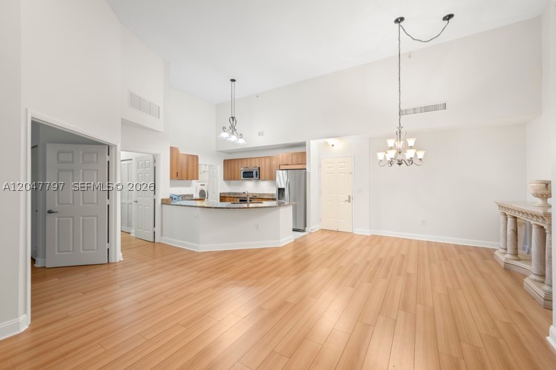 VERANDA CONDO - Residential Lease