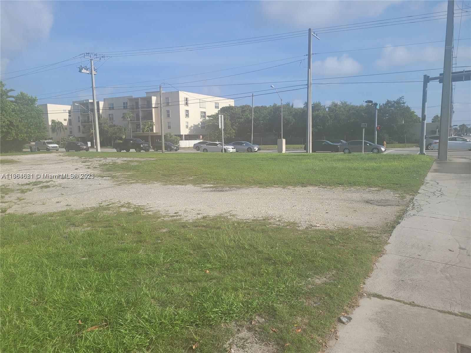 BISCAYNE PARK ESTATES - Land