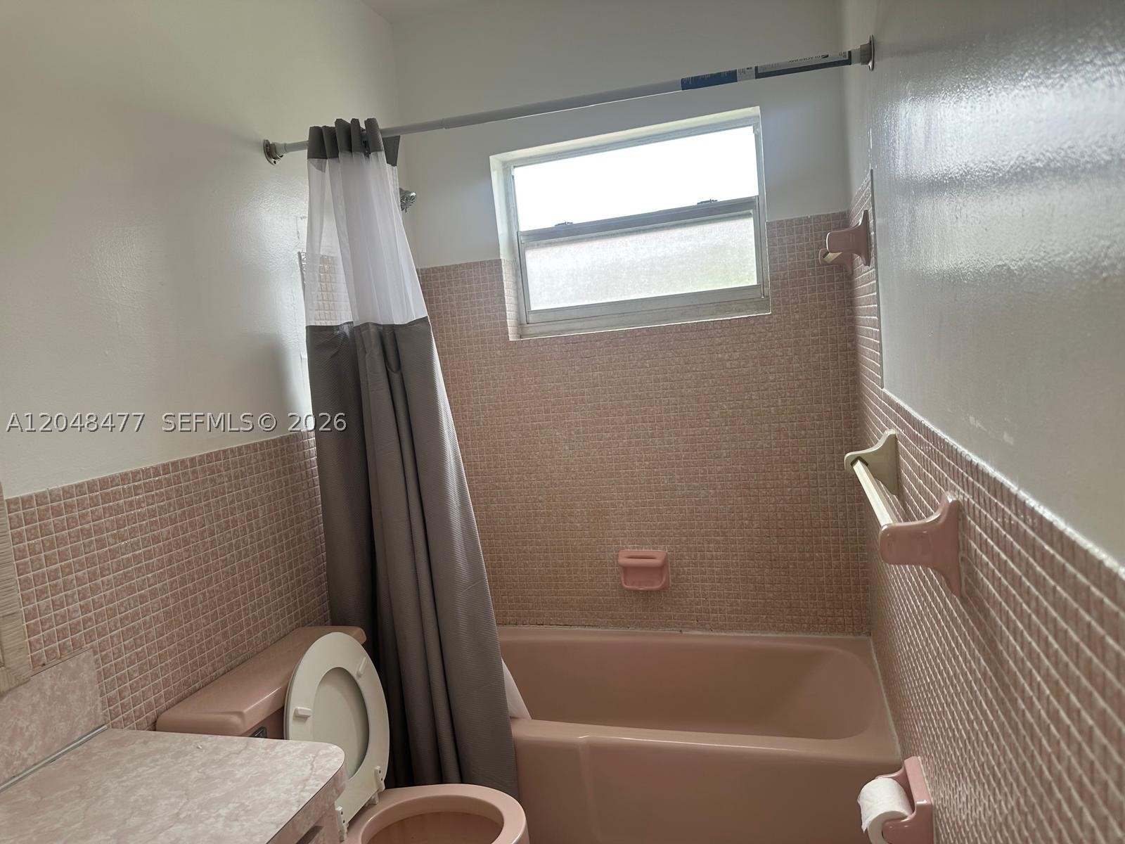 AMERICAN GARDENS CONDO - Residential Lease