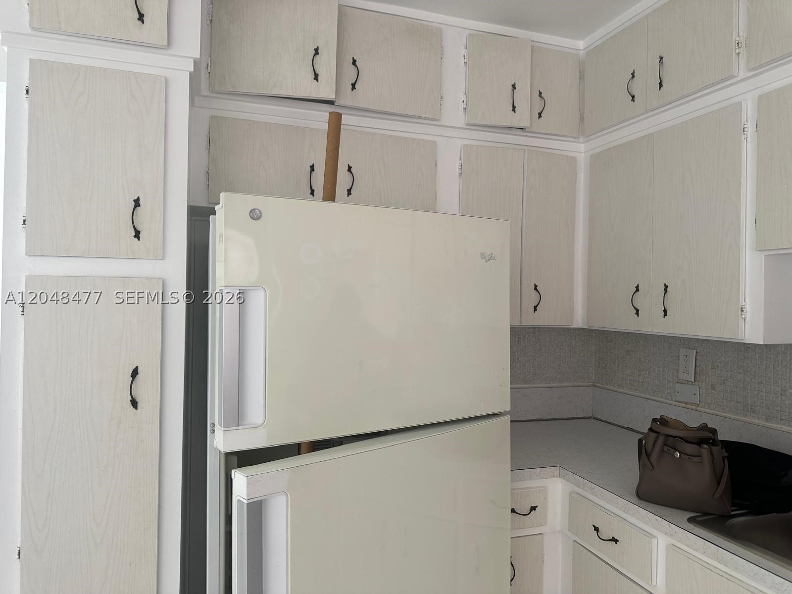 AMERICAN GARDENS CONDO - Residential Lease
