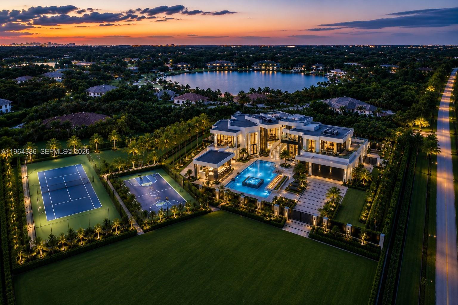 COUNTRY CLUB RANCHES SEC - Residential
