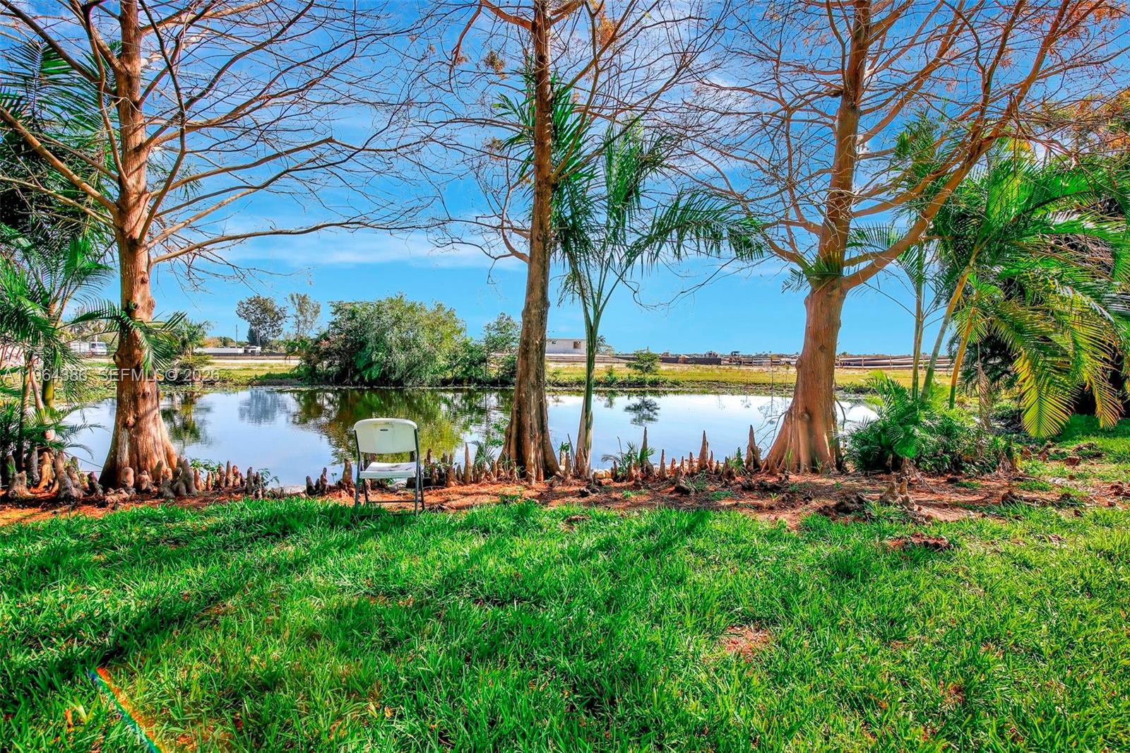 COUNTRY CLUB RANCHES SEC - Residential