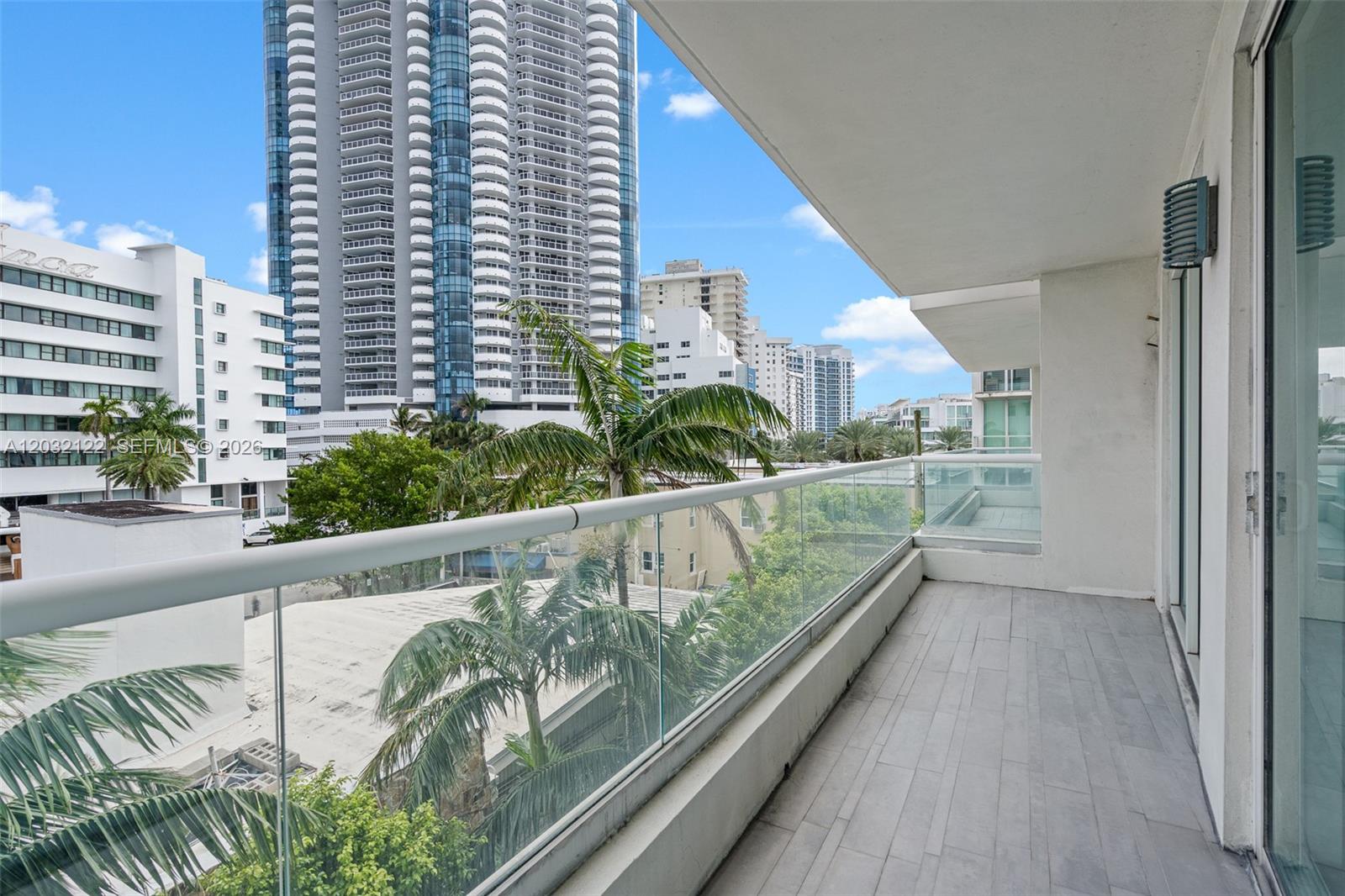 CASABLANCA VILLAS CONDO - Residential Lease