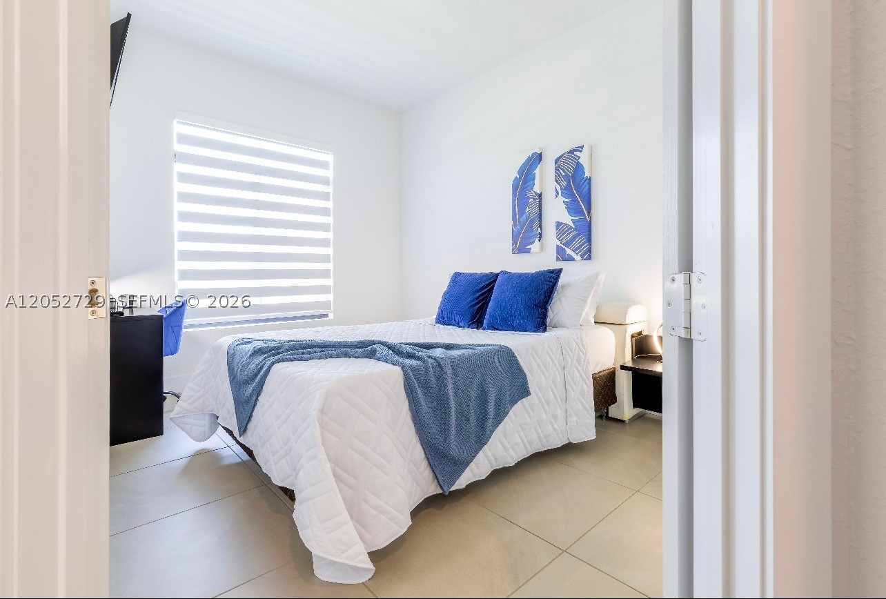 SOUTHERN COVE - Residential