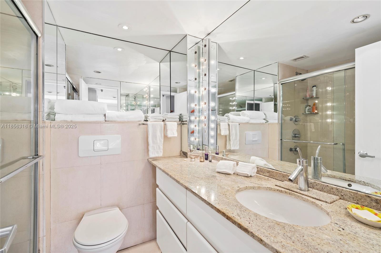 THE DECOPLAGE CONDO - Residential Lease
