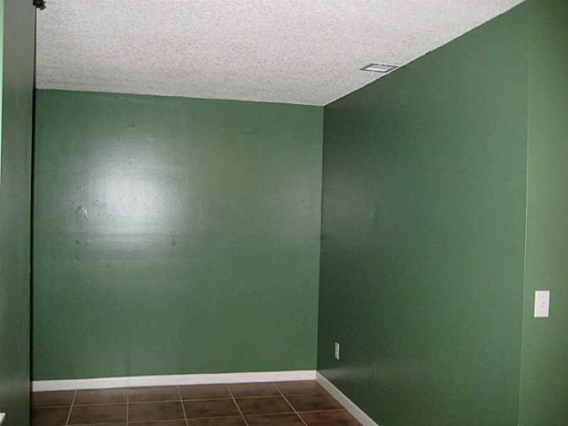 LA HACIENDA COUNTRY CLUB - Residential Lease