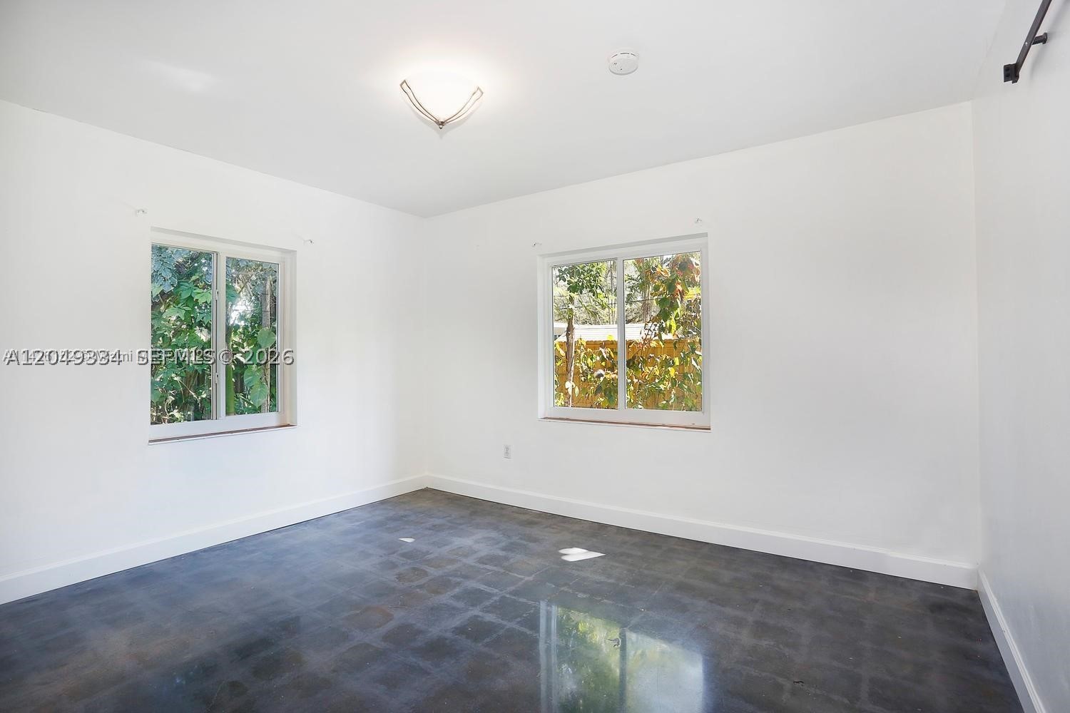 RIVIERA ESTATES 2ND ADDN - Residential Lease
