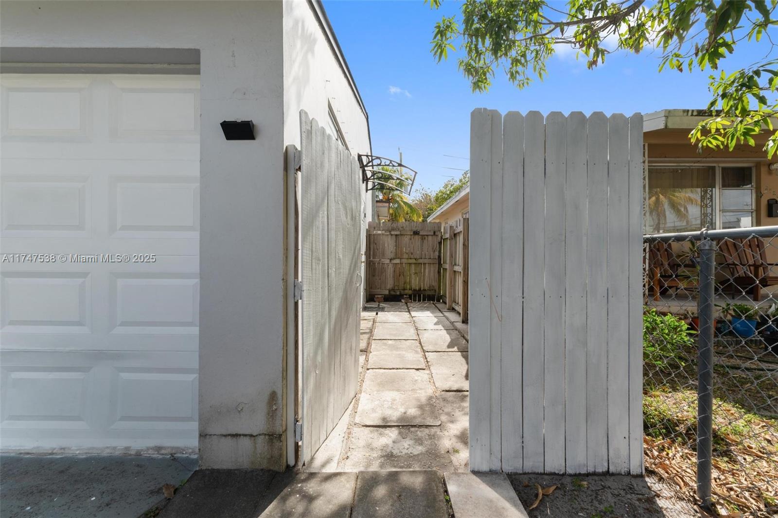 HOLLYWOOD SOUTH SIDE ADD - Residential