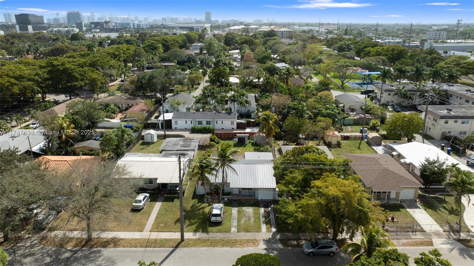 HOLLYWOOD SOUTH SIDE ADD - Residential
