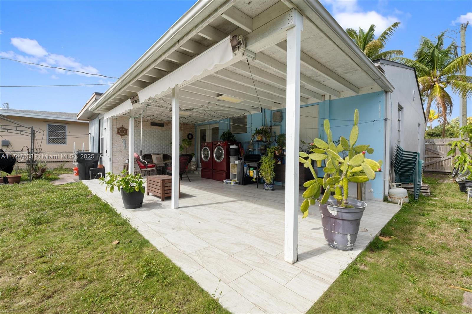 HOLLYWOOD SOUTH SIDE ADD - Residential
