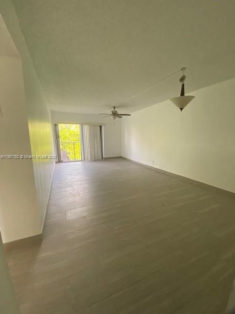 Recently remodeled 2 bedrooms, 1 bath unit in Lakeshore at University Park. 
Freshly painted with brand new tile floors throughout the unit. Ready to move in!
Rent includes water, sewer, and garbage. Gated community, centrally located, close to parks, shopping and highways.
Please, see Broker's Remarks. 
Ready to move in! Easy to show!