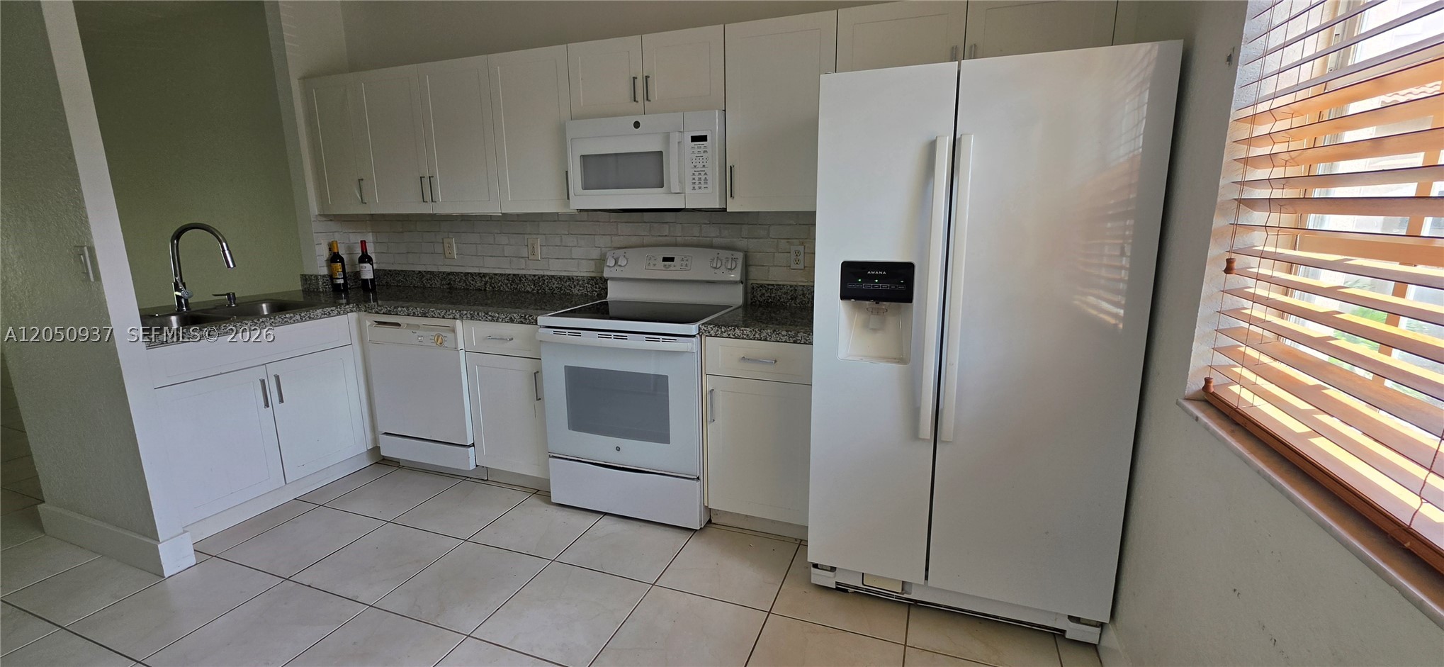 LAS BRISAS AT DORAL CONDO - Residential Lease