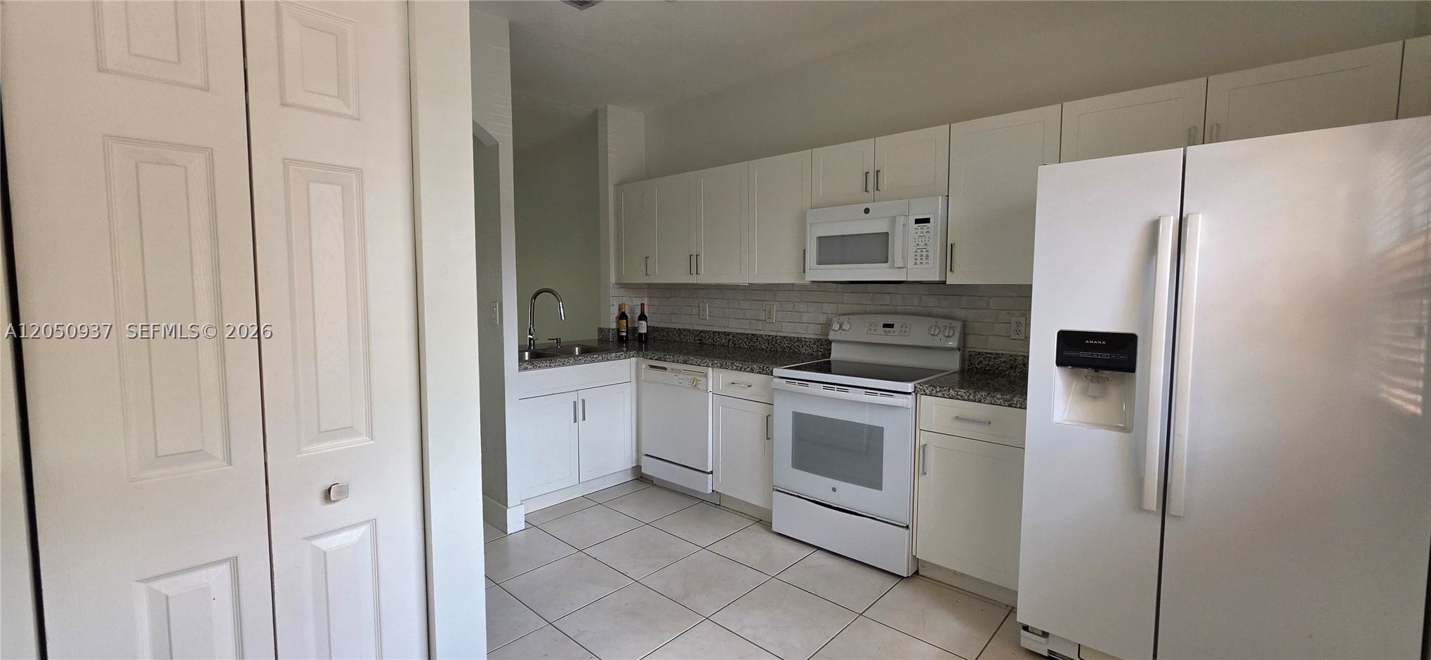LAS BRISAS AT DORAL CONDO - Residential Lease