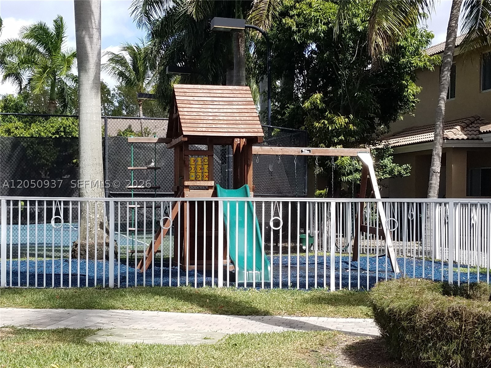 LAS BRISAS AT DORAL CONDO - Residential Lease