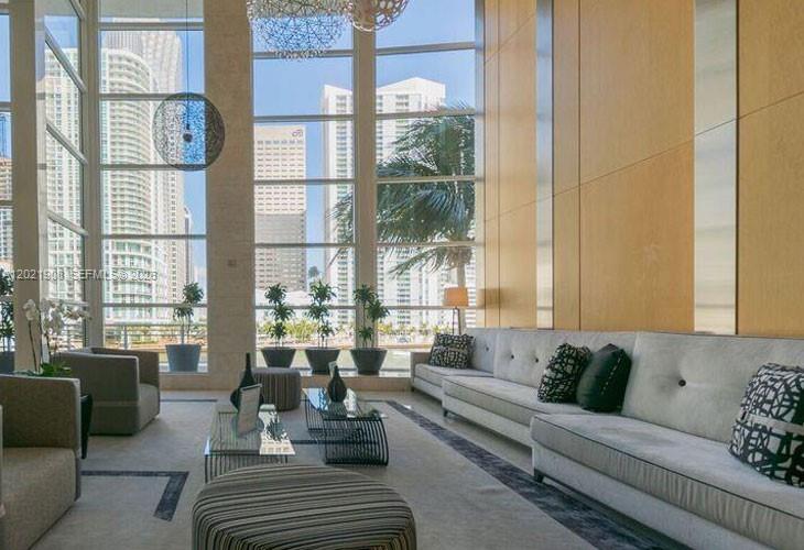 CARBONELL CONDO - Residential