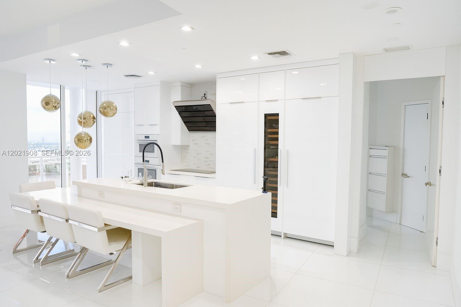 CARBONELL CONDO - Residential