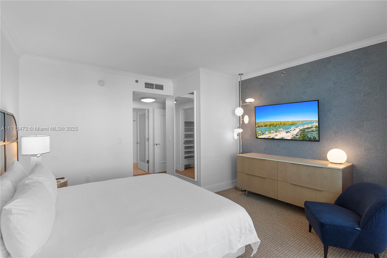 FONTAINEBLEAU II TRESOR - Residential