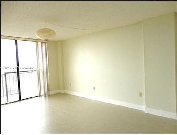 WINSTON TOWERS 600 CONDO - Residential Lease