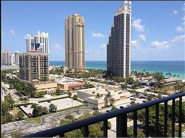WINSTON TOWERS 600 CONDO - Residential Lease