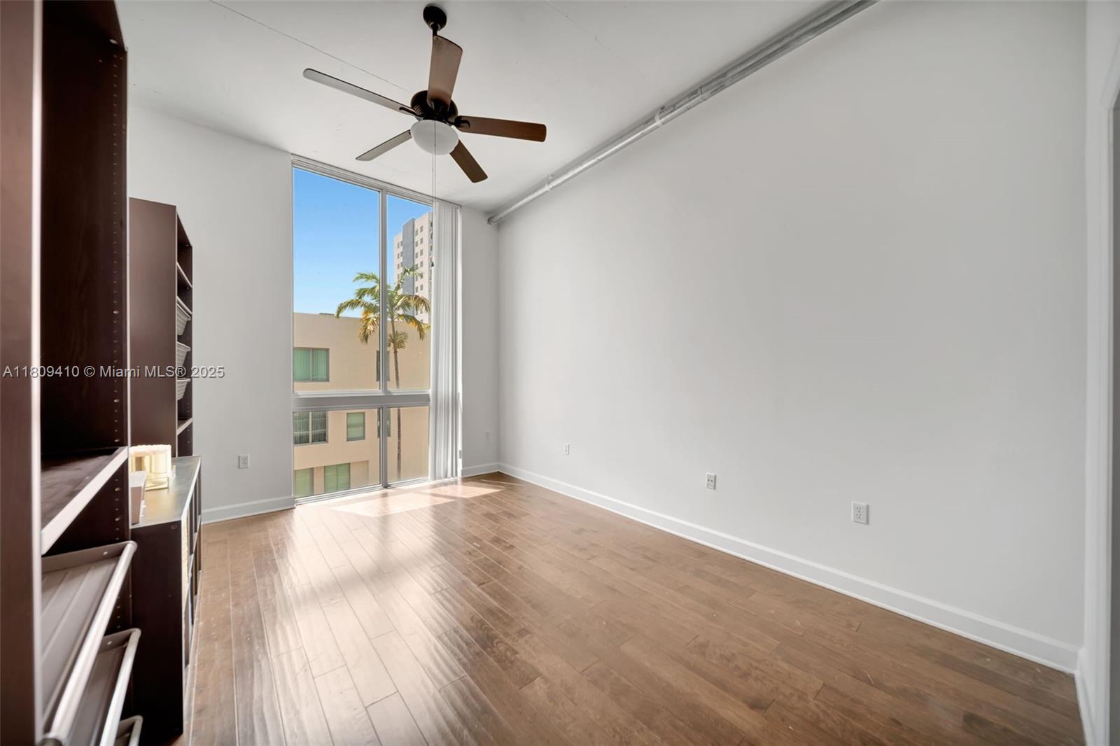 LOFTS AT HOLLYWOOD STATIO - Residential Lease