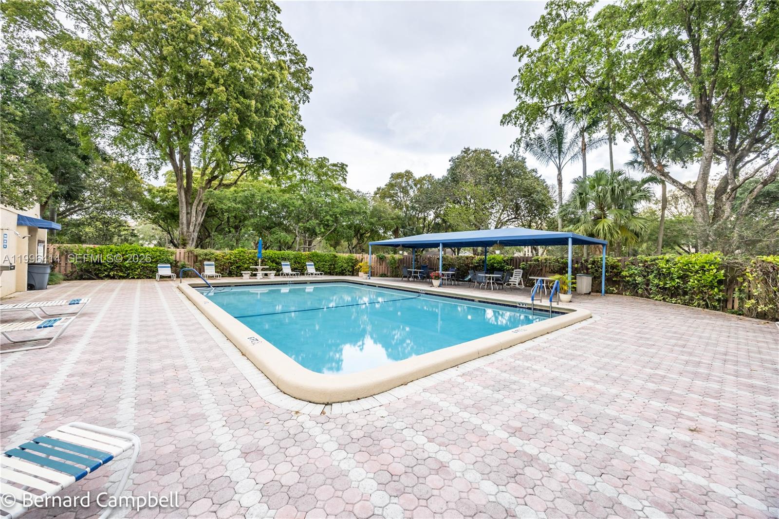 POND APPLE PLACE IV - Residential