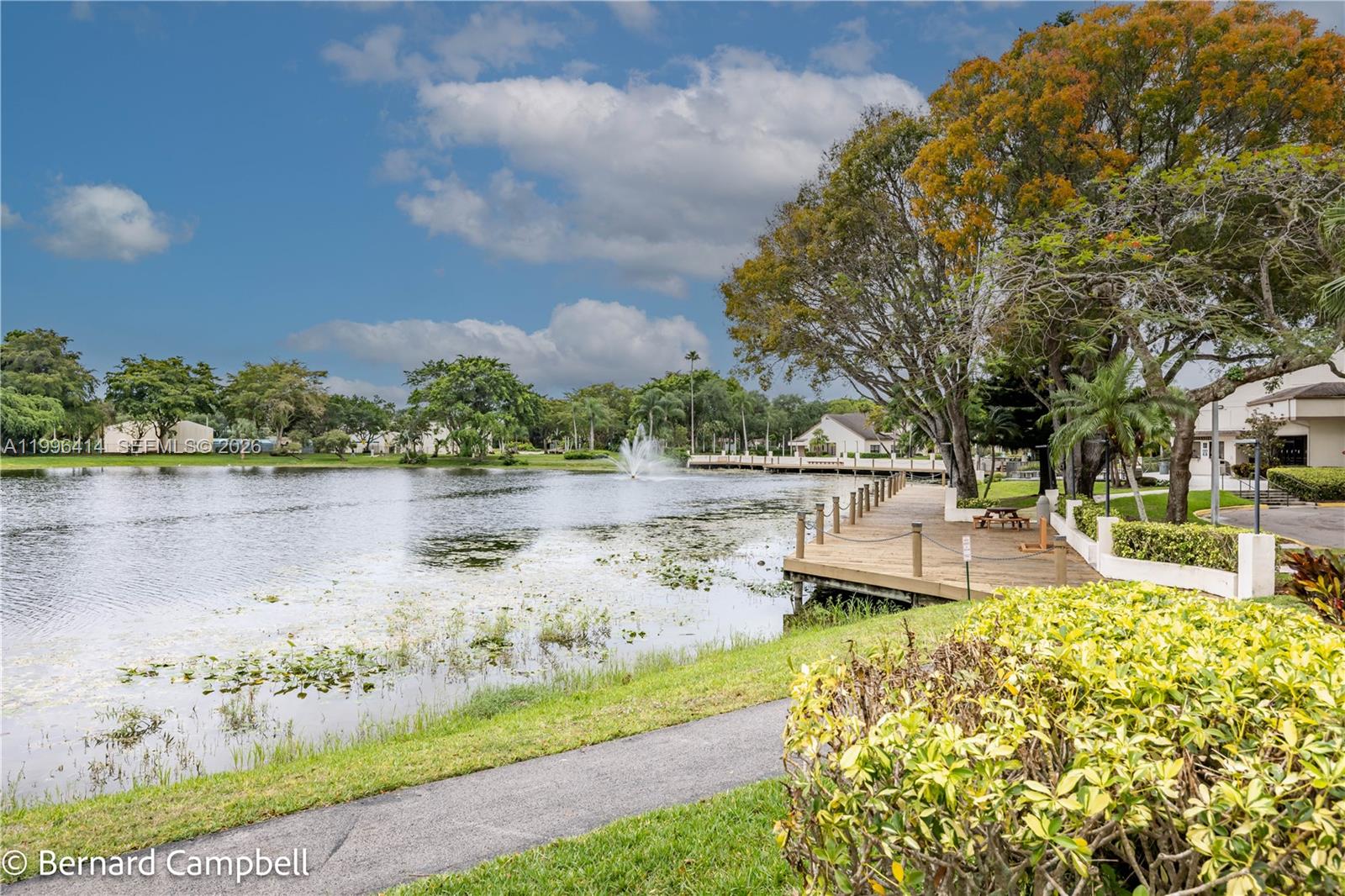 POND APPLE PLACE IV - Residential