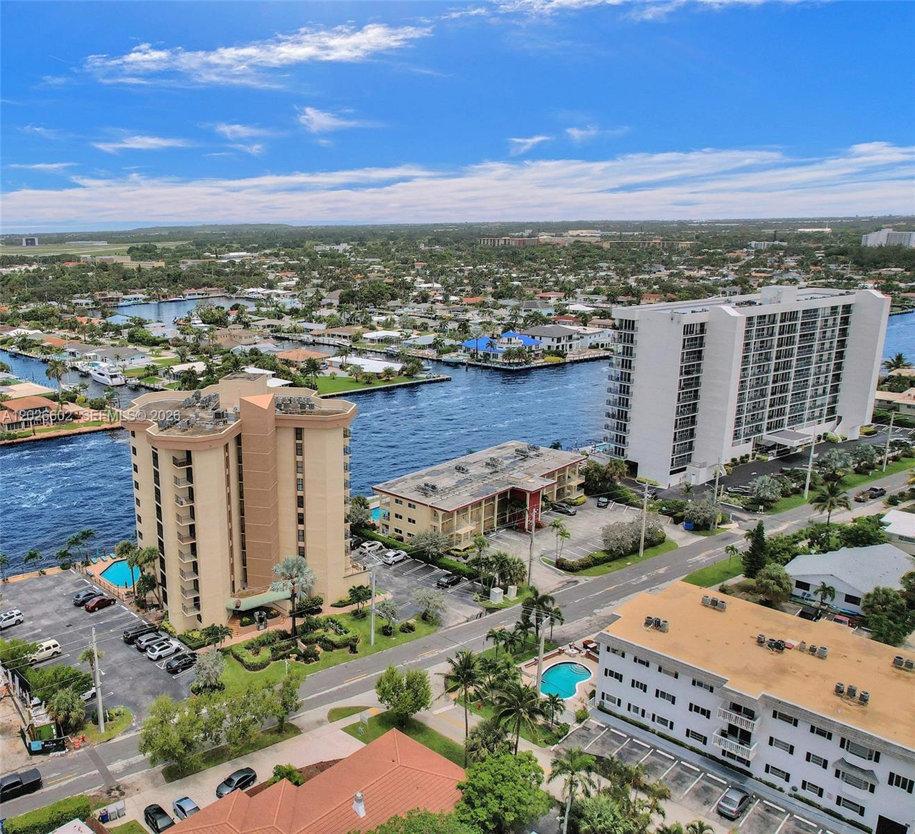 TRITON CONDO - Residential