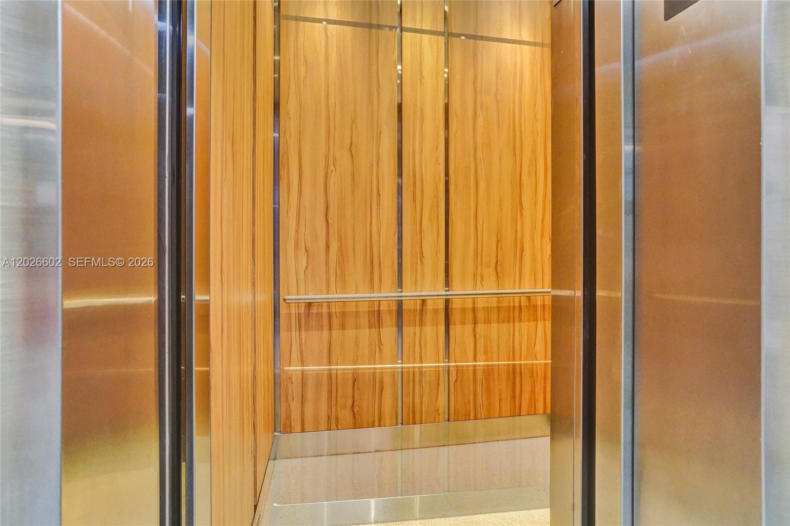 TRITON CONDO - Residential
