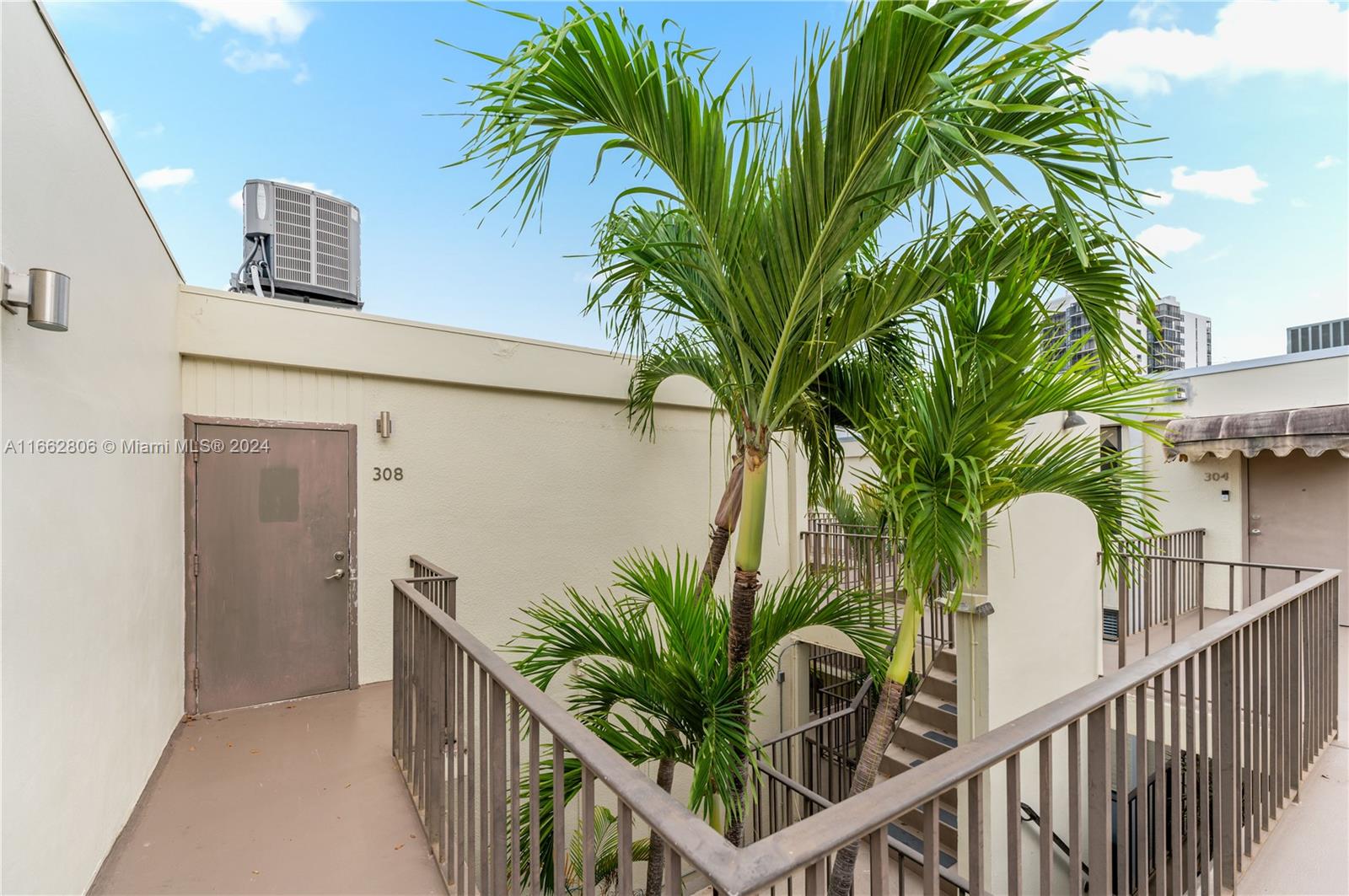 VILLA DORADA CONDO - Residential