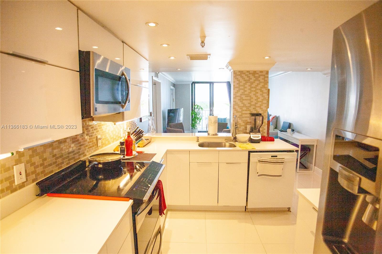 VENDOME PLACE CONDO - Residential Lease