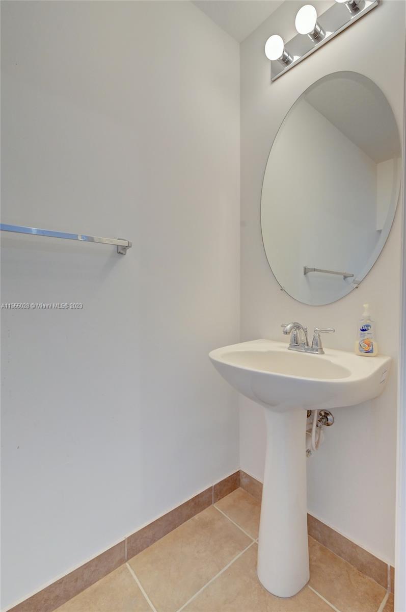 CYPRESS GROVE - Residential Lease
