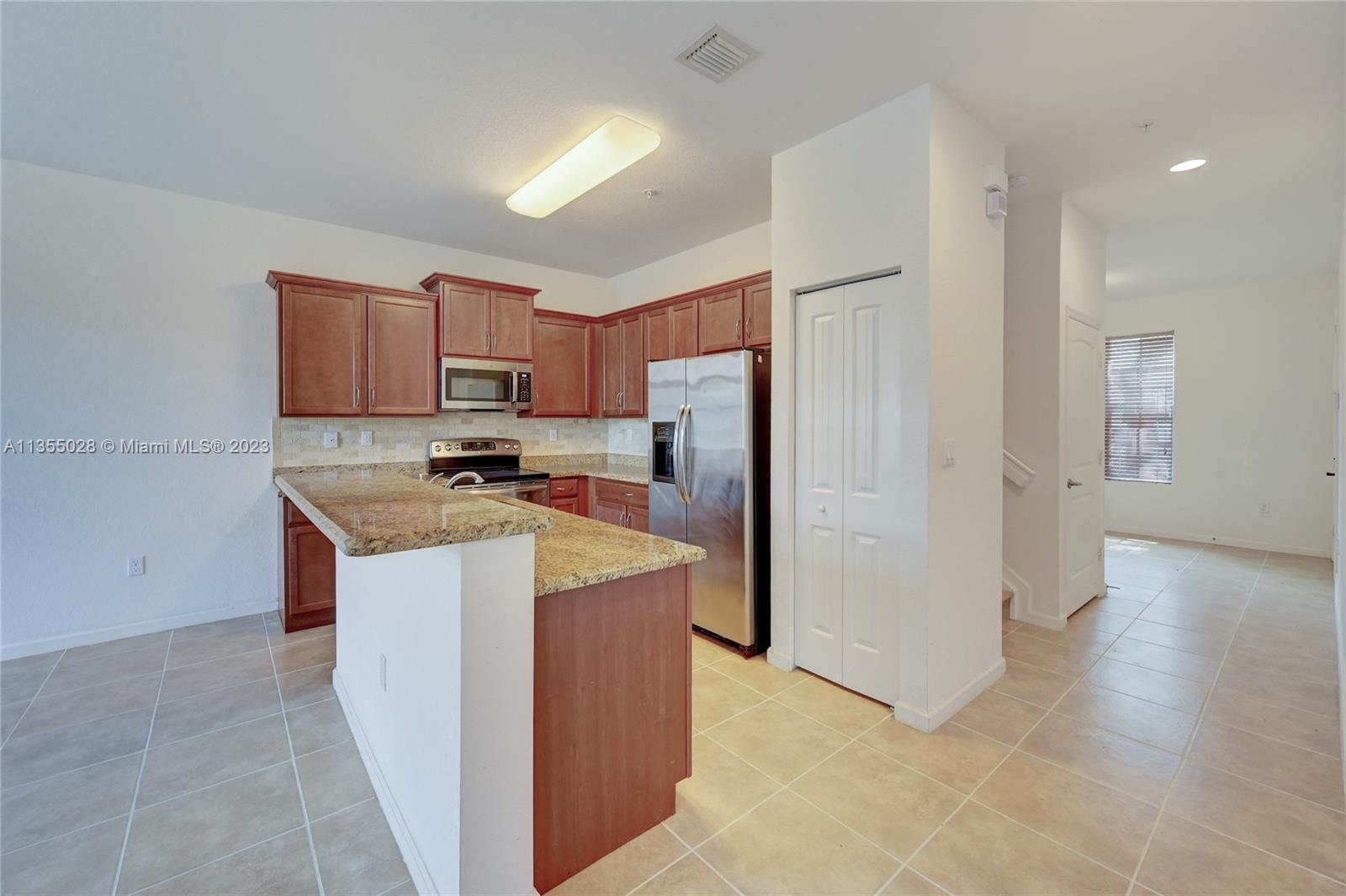 CYPRESS GROVE - Residential Lease