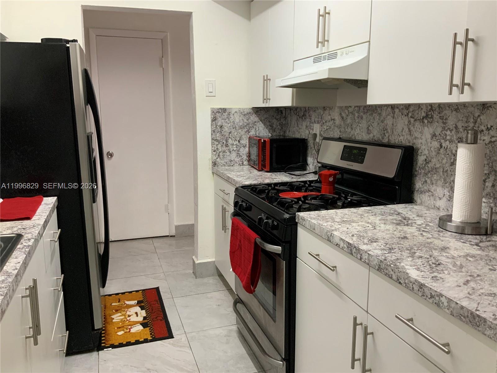 WESTLAND PLAZA GARDENS CO - Residential