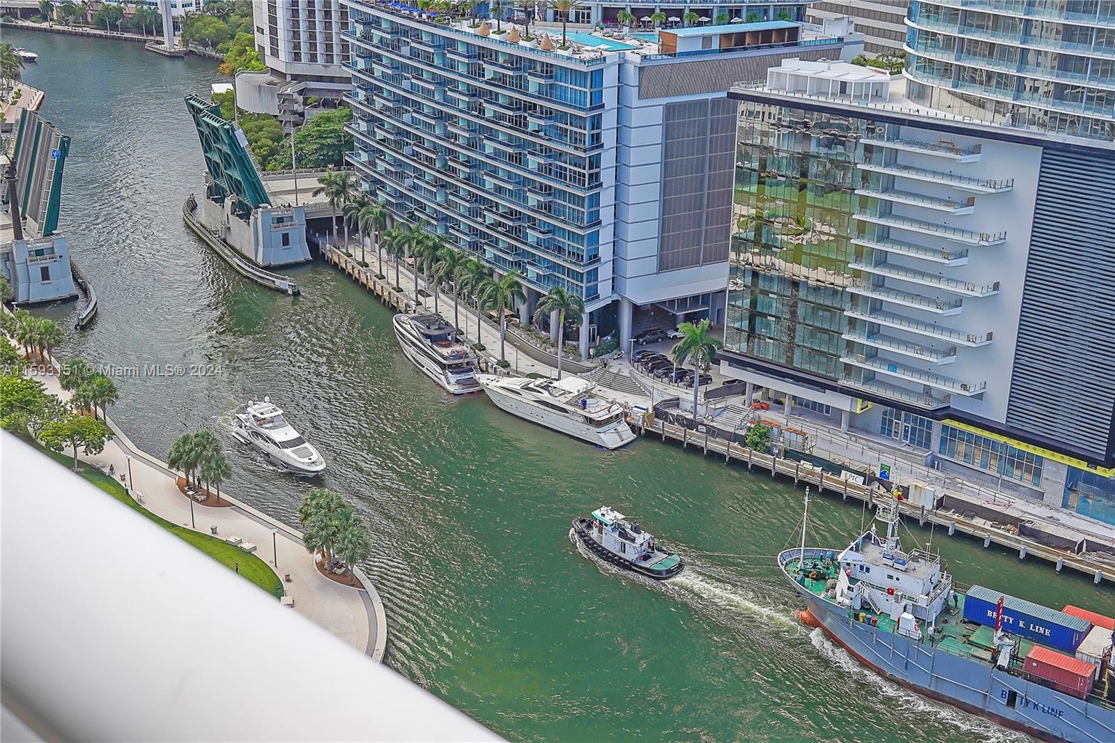 CARBONELL CONDO - Residential Lease