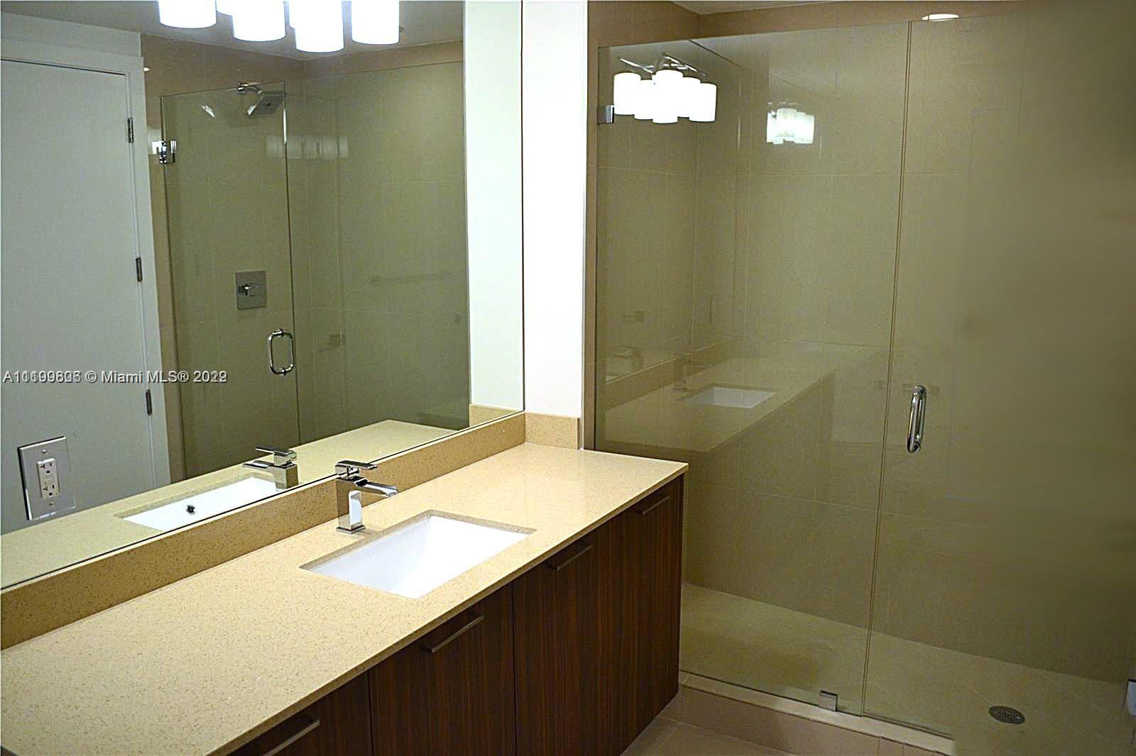 5300 PASEO CONDO - Residential Lease