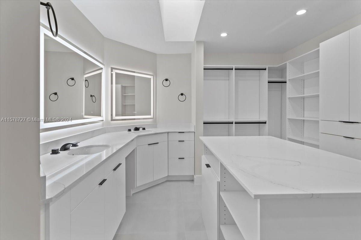SECTION 21 BEL-AIRE - Residential