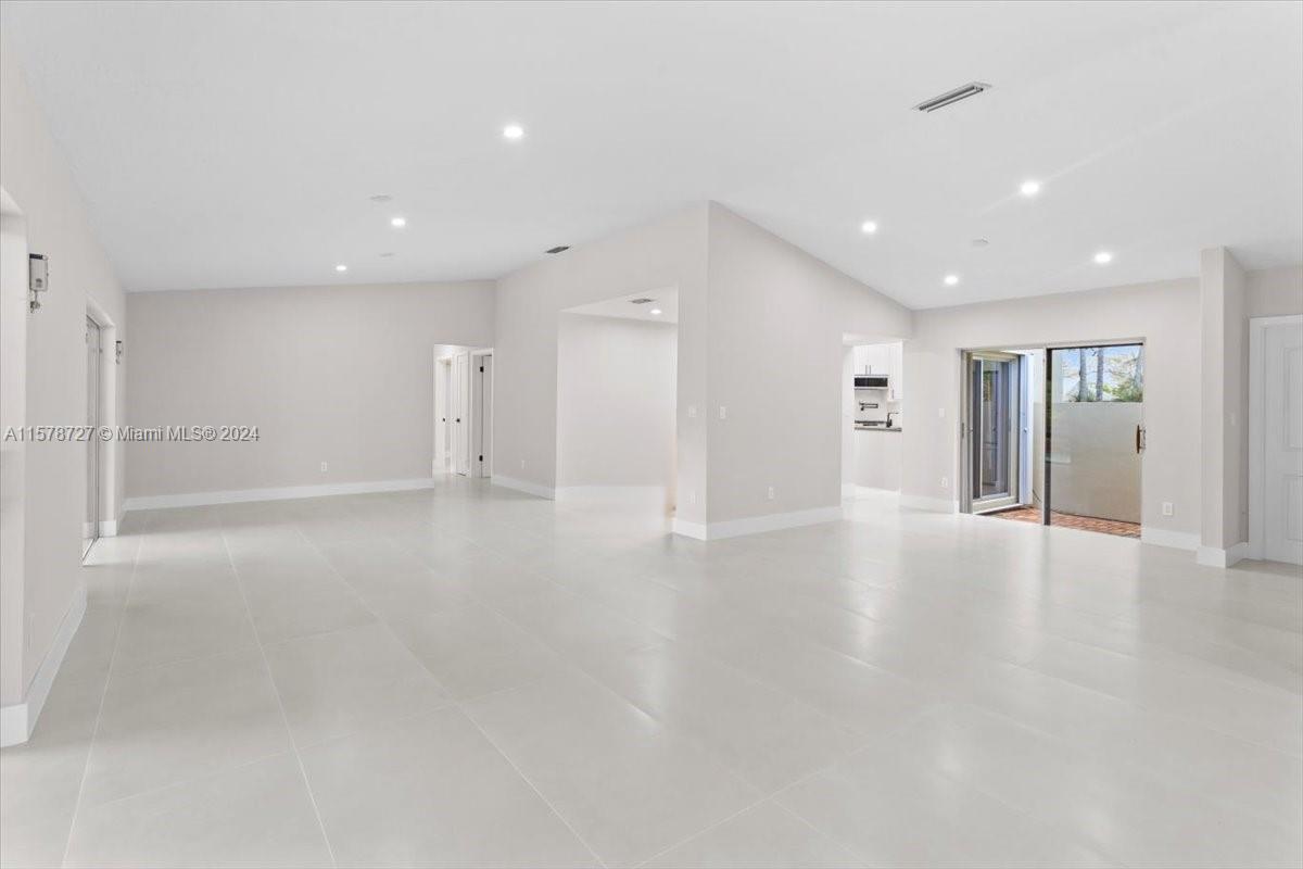 SECTION 21 BEL-AIRE - Residential