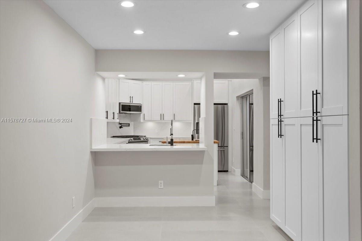 SECTION 21 BEL-AIRE - Residential