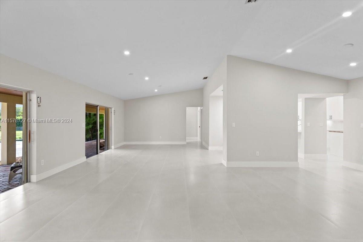 SECTION 21 BEL-AIRE - Residential