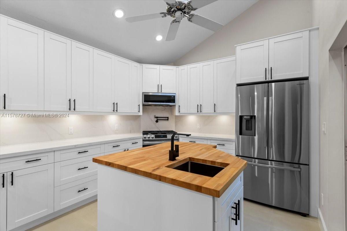 SECTION 21 BEL-AIRE - Residential