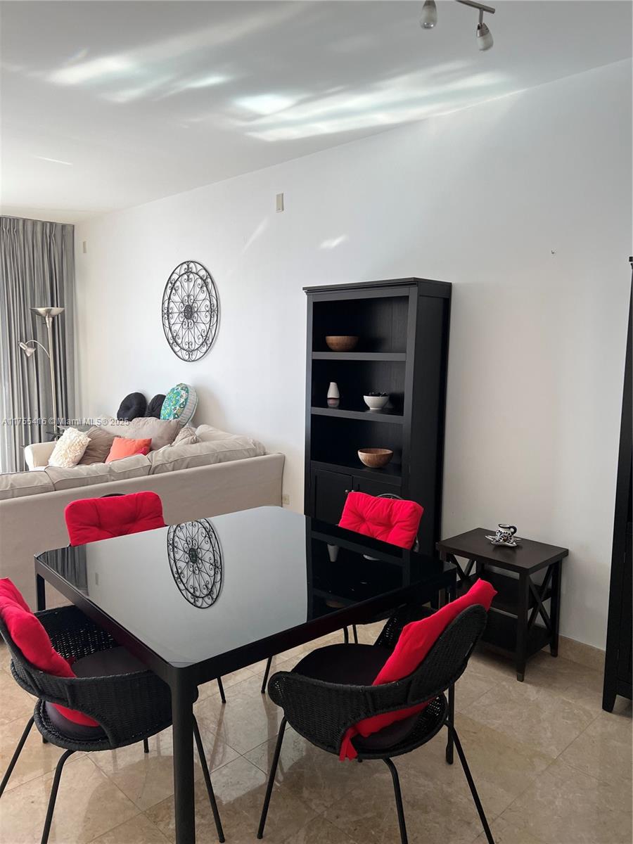 COURTS BRICKELL KEY CONDO - Residential Lease