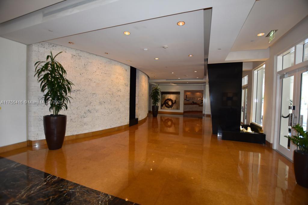 COURTS BRICKELL KEY CONDO - Residential Lease