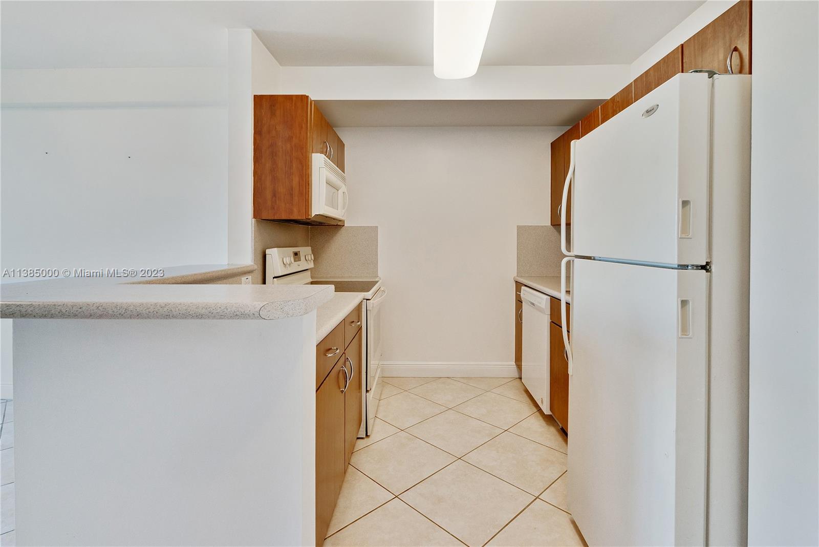 GROVE VIEW CONDO - Residential Lease