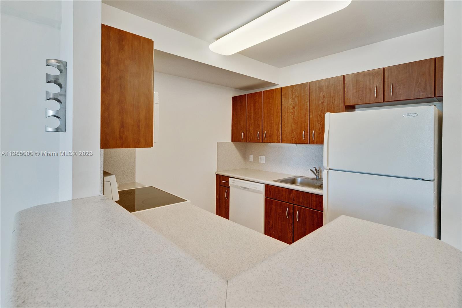 GROVE VIEW CONDO - Residential Lease