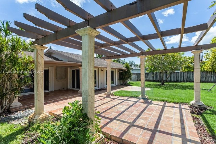 PINE SHORE SEC 7 - Residential