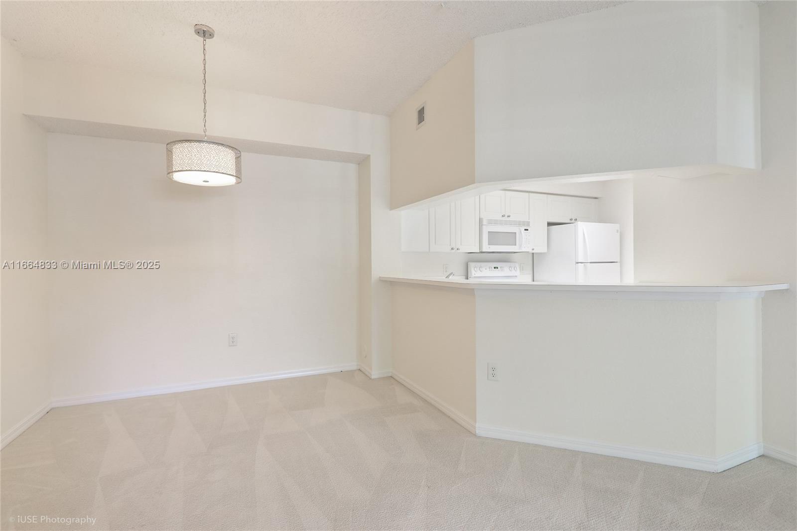 SAN MATERA THE GARDENS CO - Residential Lease