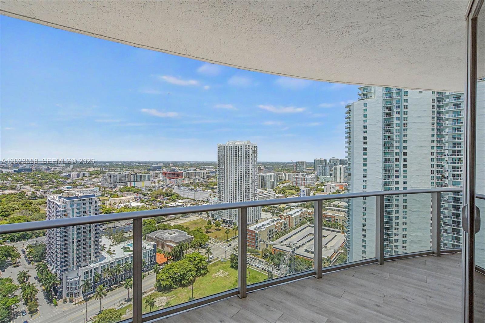 ARIA ON THE BAY CONDO - Residential